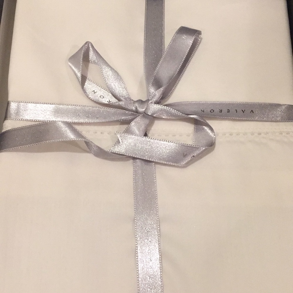 pillowcases by Valeron Ivory 2 in box standand/queen or king available
